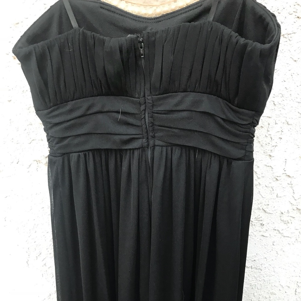 Black Long Gown with Pearls - Picture 4 of 7